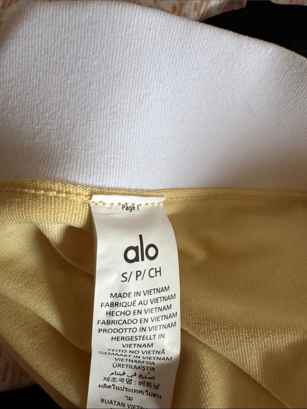 ALO Yoga stretch active